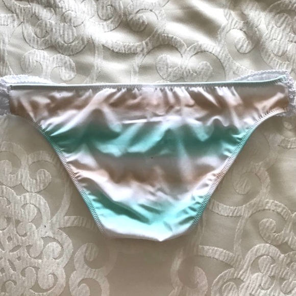 Victoria Secret Bikini Bottom - Picture 2 of 7